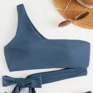 NWOT Bikini top with removable padings - Blue - Size M